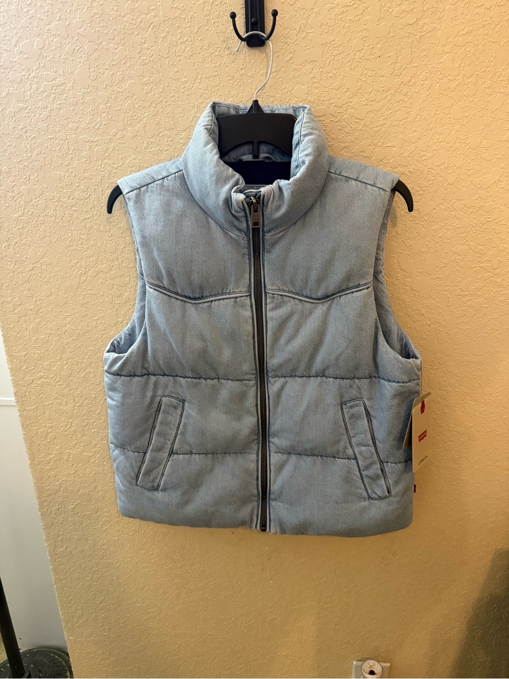 Women’s Levi Strauss & Co. puffer vest